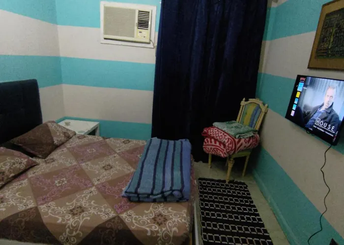 Cairo Gem Budget Room With Ac And Smart Tv, 12Minutes From The Airport Please Only Book Through Booking We Can\'T Offer Booking Outside The App, Please Contact Us Via Phone Number Provided After Confirming Your Booking, So We Can Check You In, Thanks