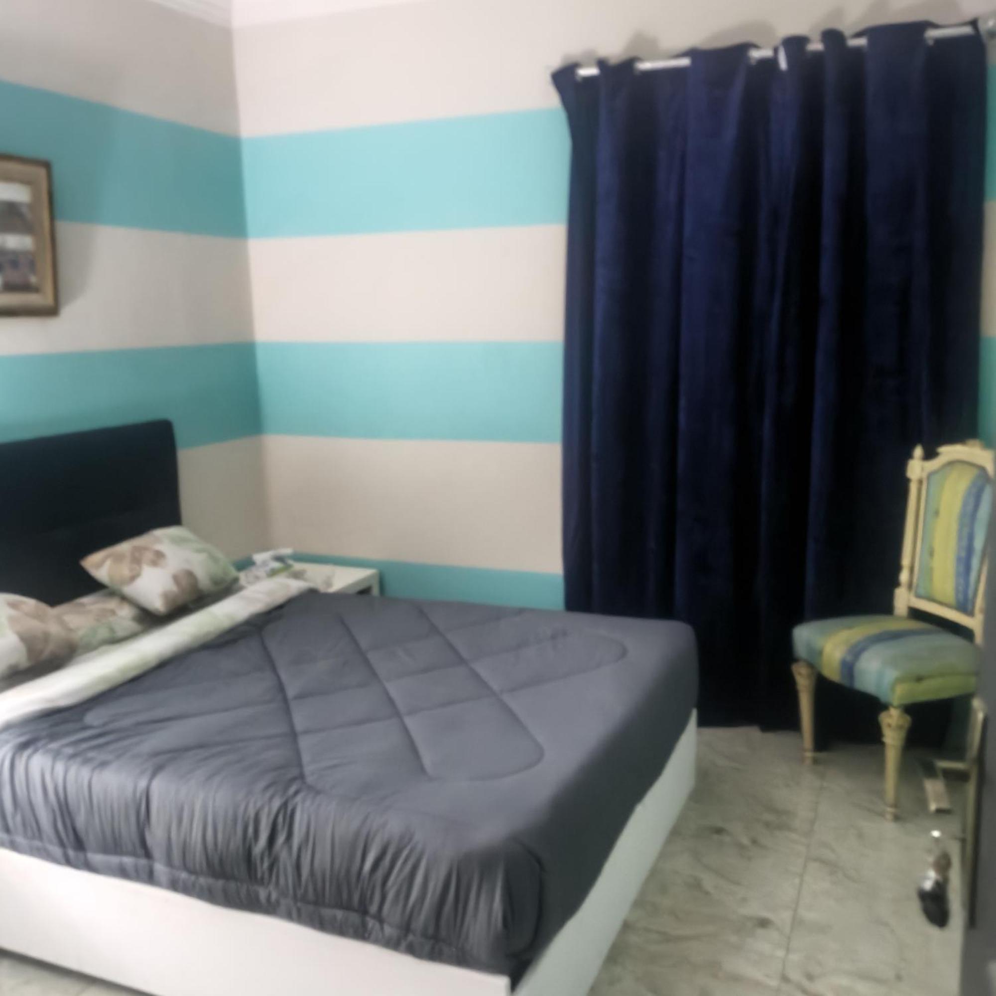 Gem Budget With Ac And Smart Tv, 12minutes From The Airport Please Only Book Through We Can't Offer Outside The App, Please Contact Us Via Phone Number Provided After Confirming Your Booking, So We Check In, Thanks El Cairo